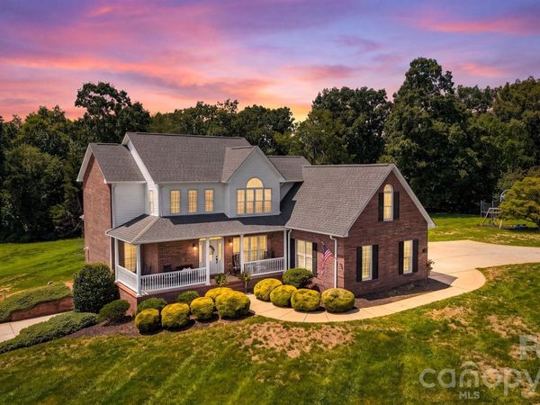 1338 Willow Creek Drive, Newton, NC 28658