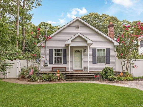 393 W End Avenue , Shirley, NY 11967
