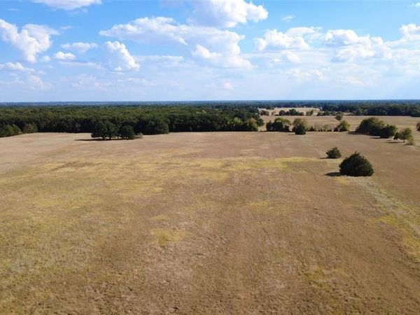 2600 CR , Bonham, TX 75447