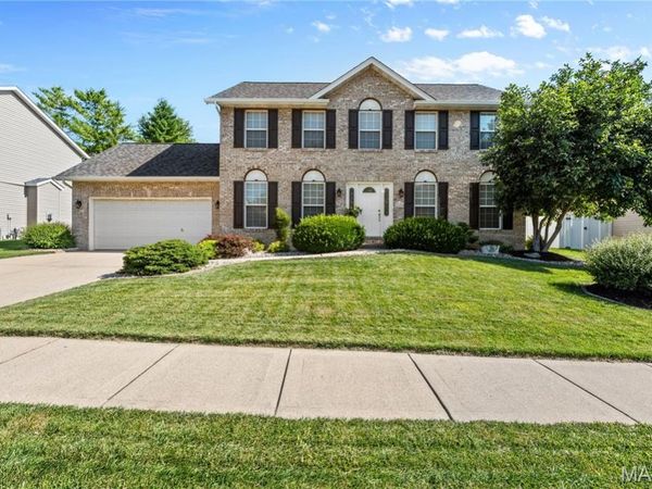14 Grandbrook Boulevard, Collinsville, IL 62234