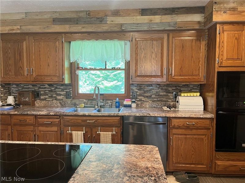 2967 Mineral City Zoar Road NE, Bolivar, OH 44612 Photo 8