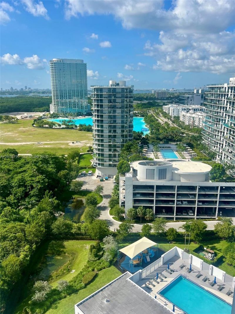 15051 Royal Oaks Ln, Unit 2403, North Miami, FL 33181 Photo