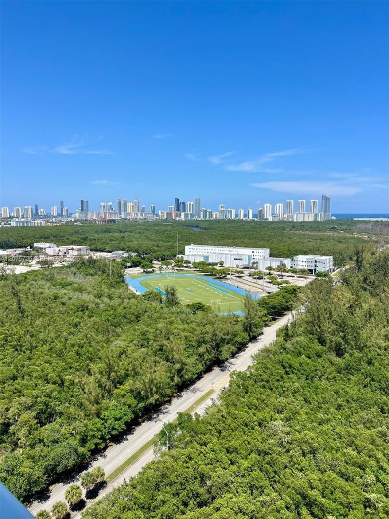 15051 Royal Oaks Ln, Unit 2403, North Miami, FL 33181 Photo