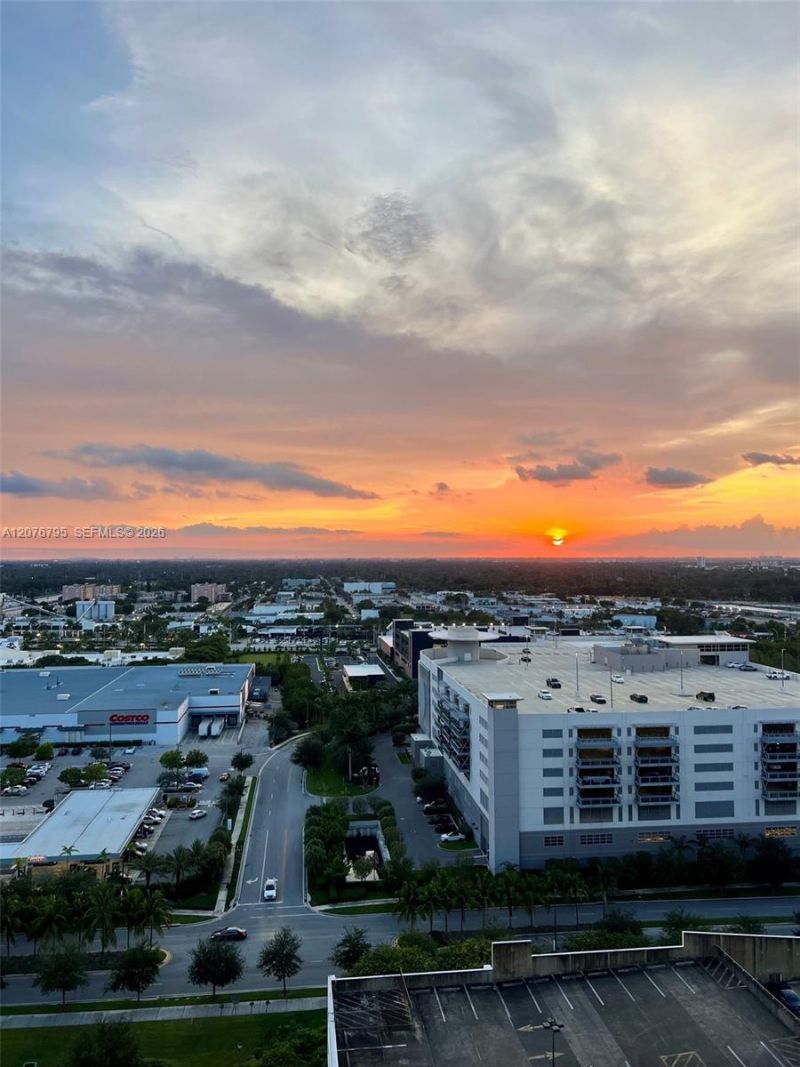 15051 Royal Oaks Ln, Unit 2403, North Miami, FL 33181 Photo
