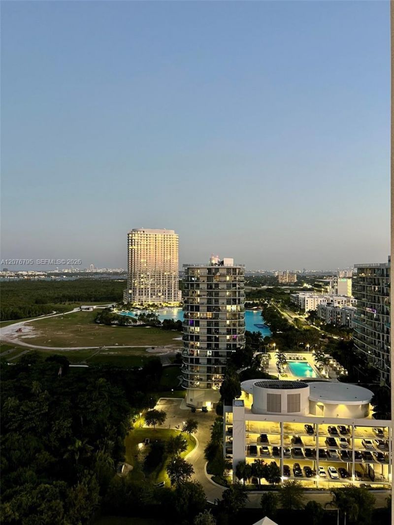 15051 Royal Oaks Ln, Unit 2403, North Miami, FL 33181 Photo
