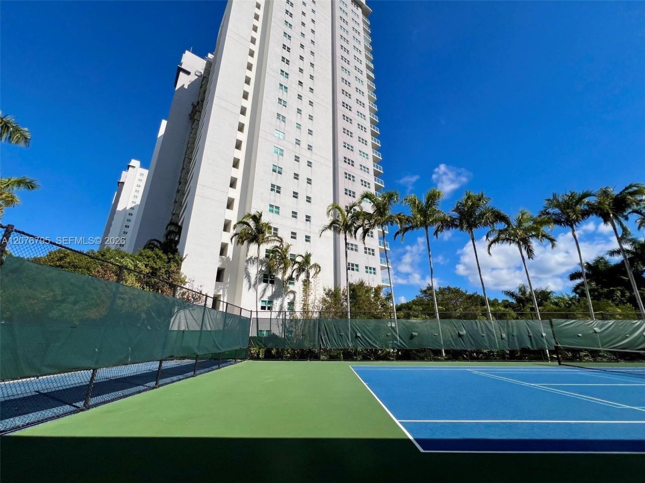 15051 Royal Oaks Ln, Unit 2403, North Miami, FL 33181 Photo