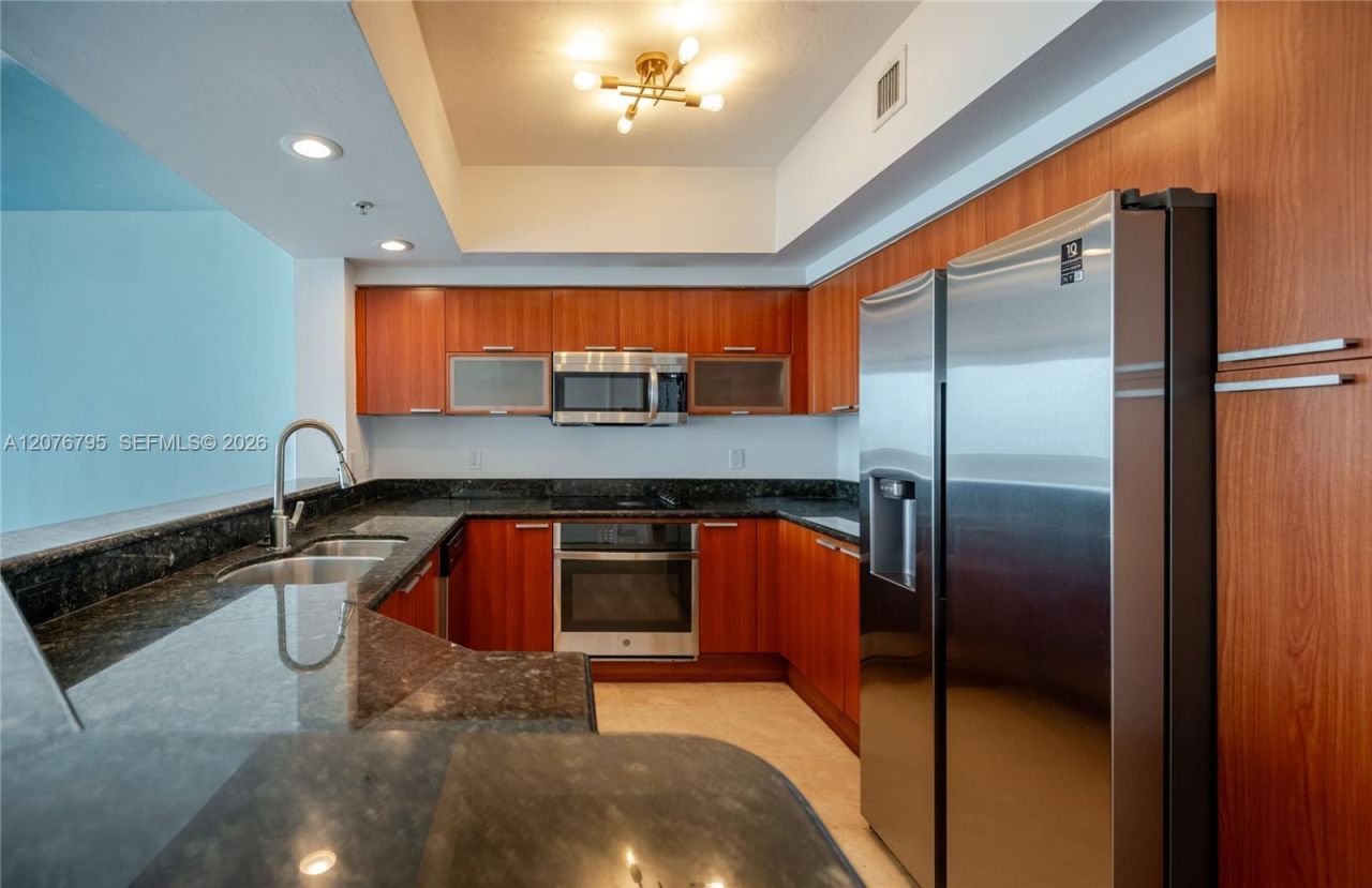15051 Royal Oaks Ln, Unit 2403, North Miami, FL 33181 Photo