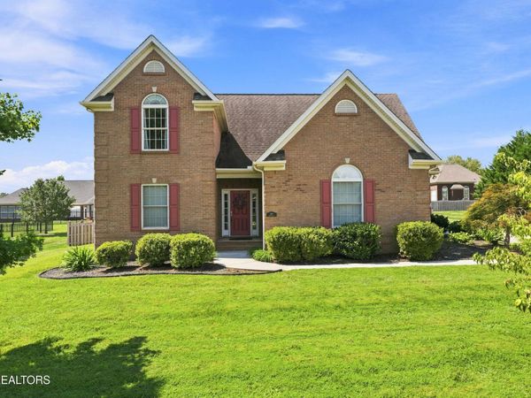 292 Leeward Way, Lenoir City, TN 37772