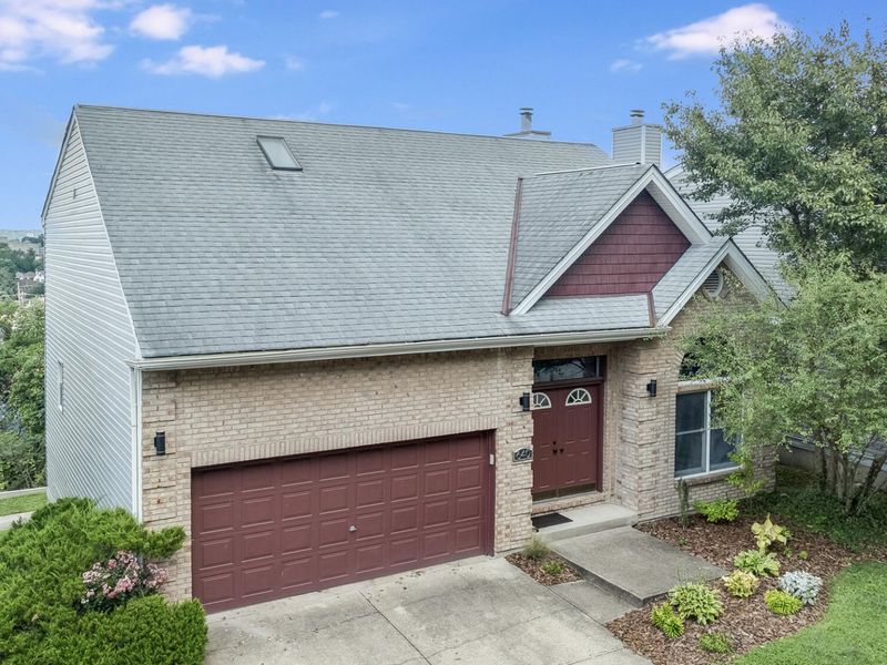 640 Pointe Benton Lane, Covington, KY 41014 Photo 3