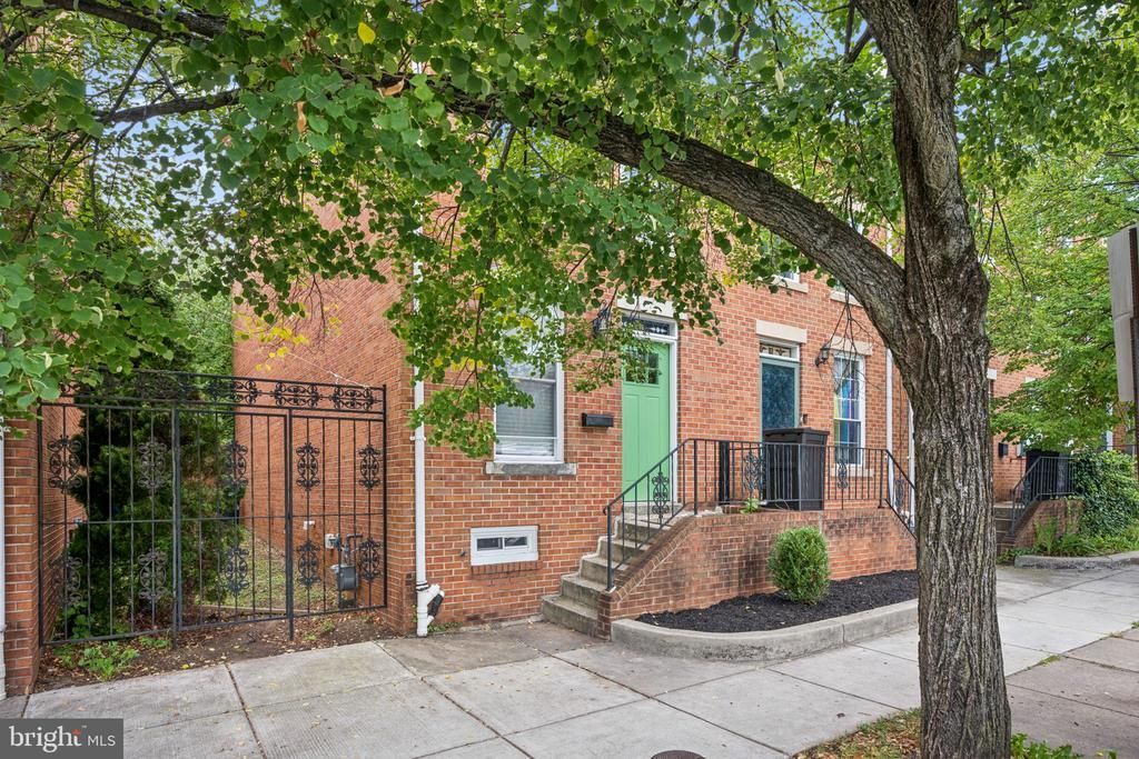 16 N Wolfe Street, Baltimore, MD 21231 Main Photo