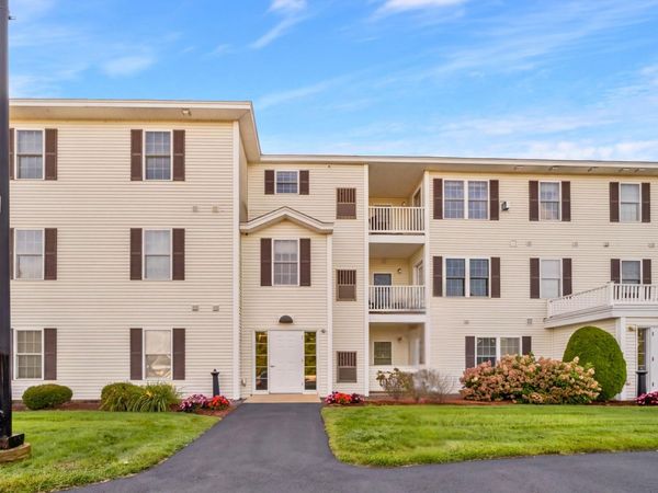12 Vista Ridge Drive, Unit 40, Londonderry, NH 03053