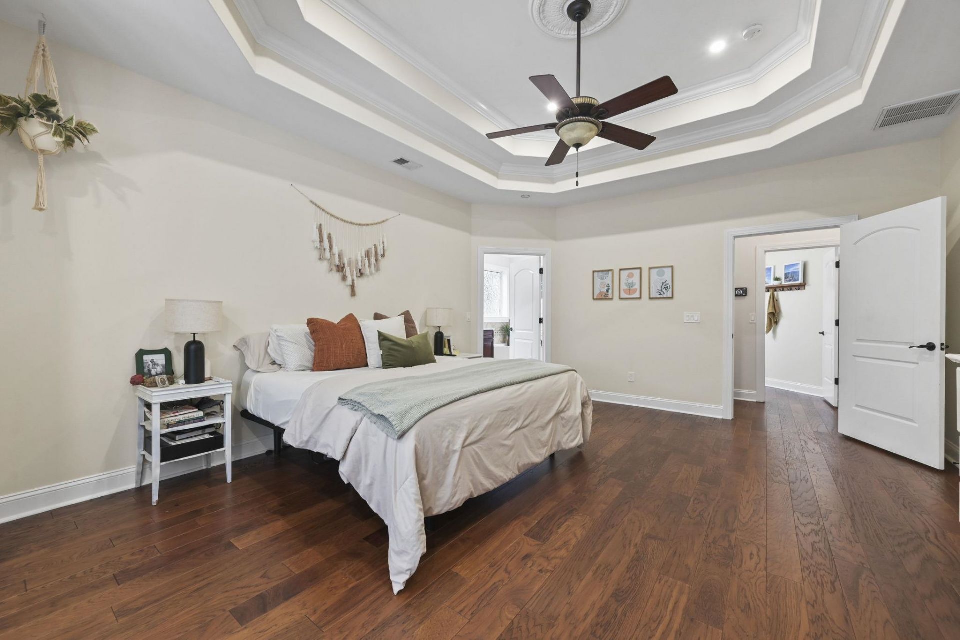 924 Henry James Dr. Photo 19