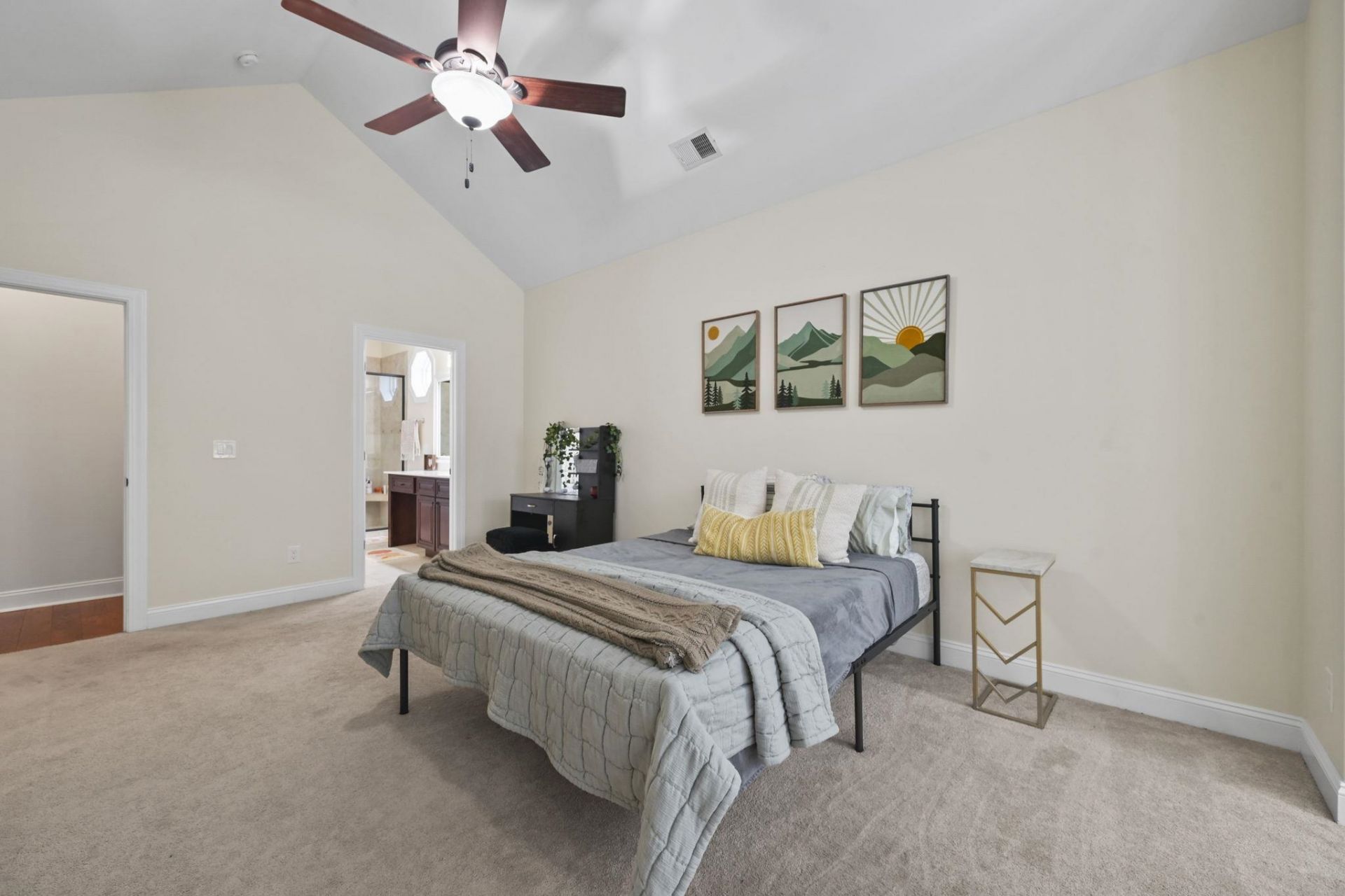 924 Henry James Dr. Photo 24