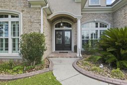 924 Henry James Dr. photo 4