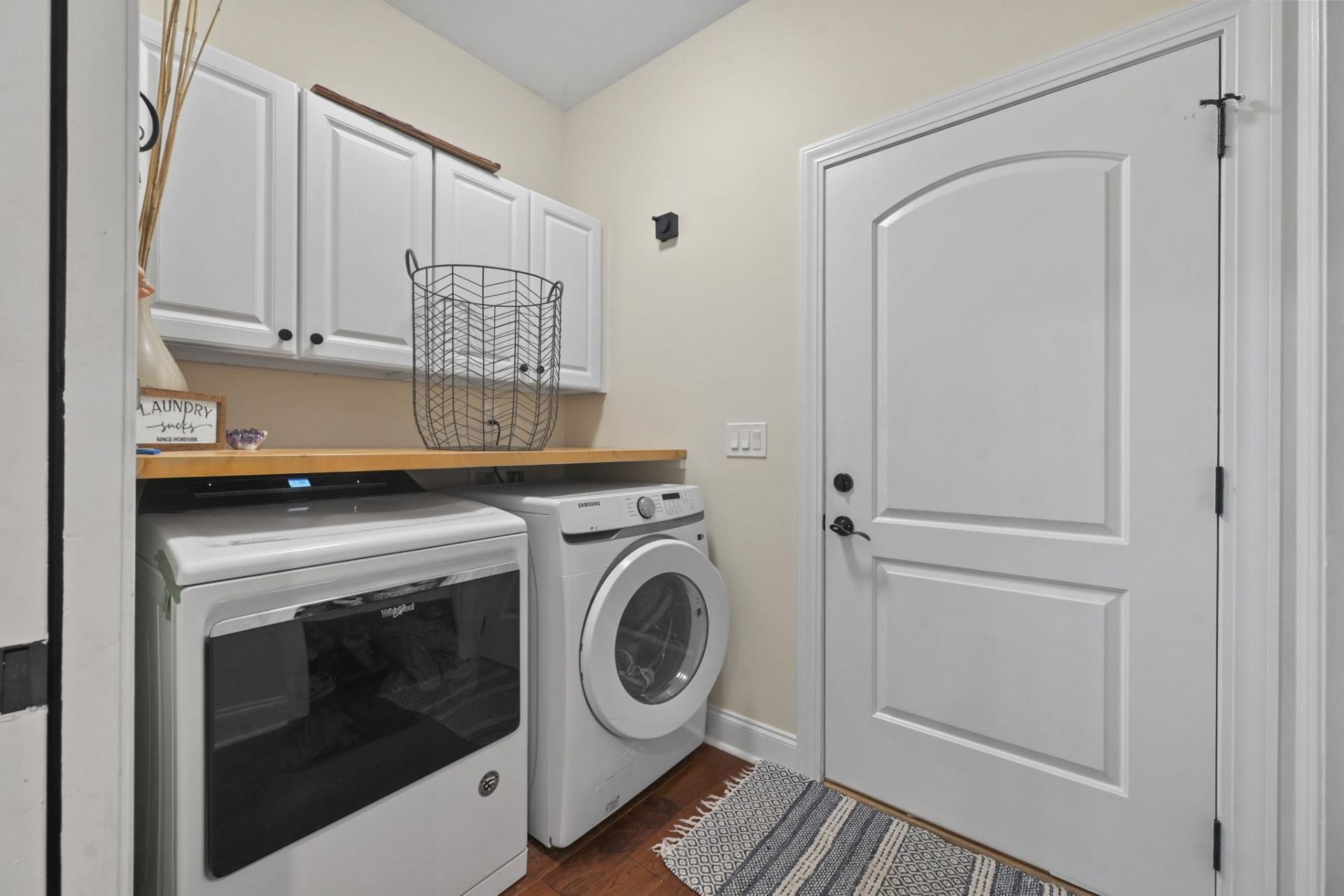 924 Henry James Dr. Photo 34