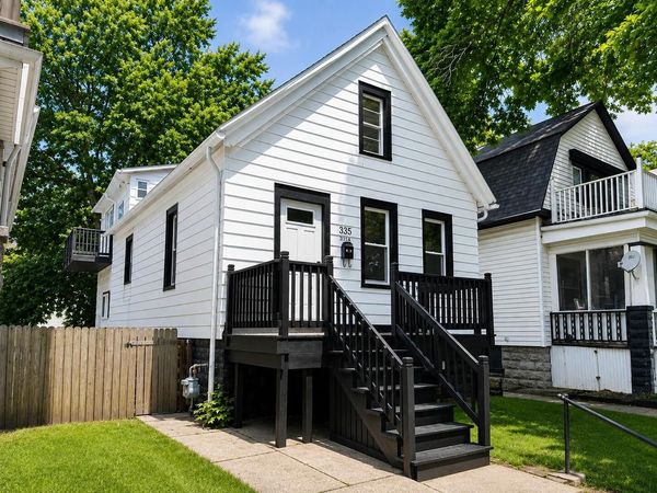 335 N 41st STREET, Milwaukee, WI 53208