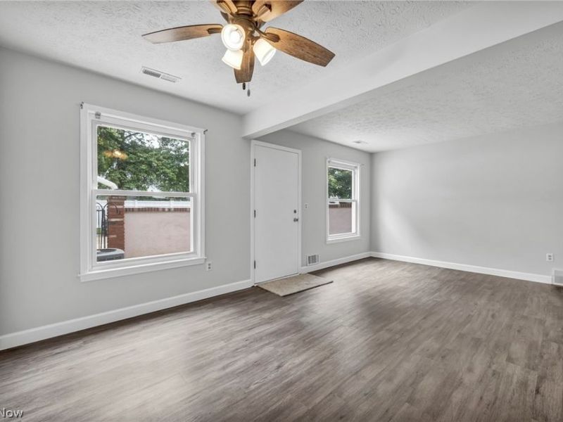 16 Surrey Court, Mentor, OH 44060 Photo 10