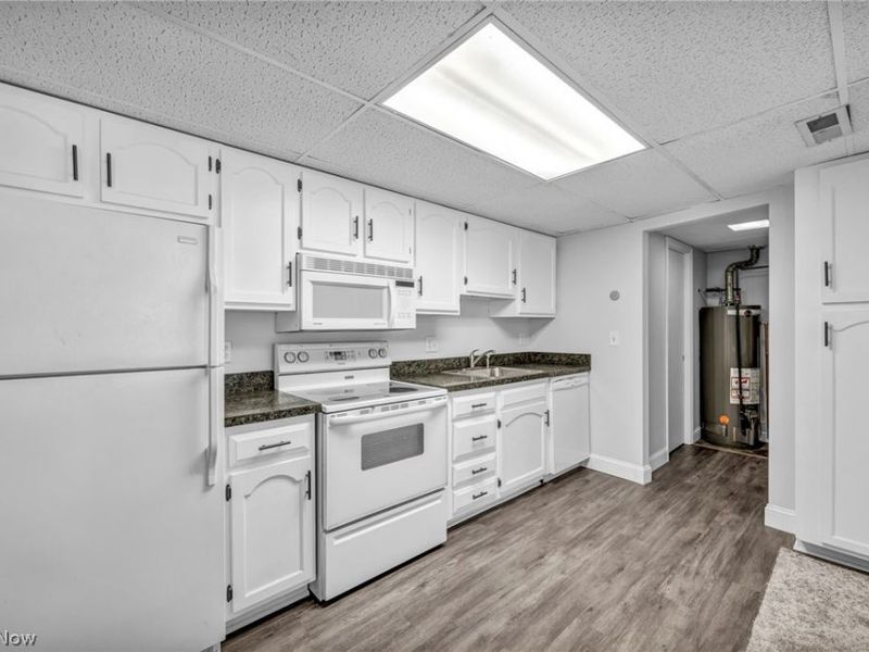 16 Surrey Court, Mentor, OH 44060 Photo 14