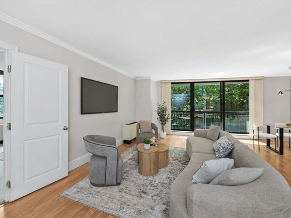 50 Longwood Ave, Unit 517, Brookline, MA 02446