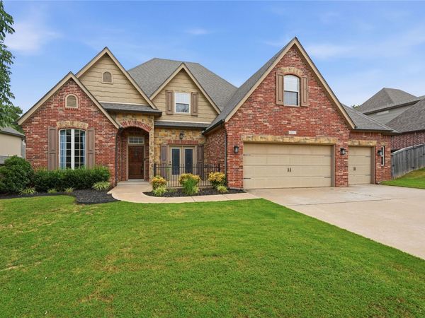 8210 S 14th Place , Broken Arrow, OK 74011