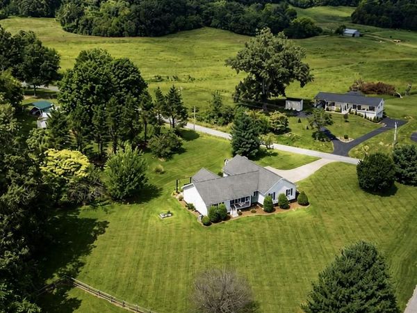 135 North Massengill Road, Greeneville, TN 37743