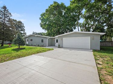 3221 Irene Street, Jackson, MI 49202