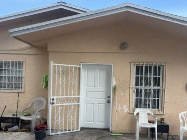 255 NW 27TH Court, Miami, FL 33125