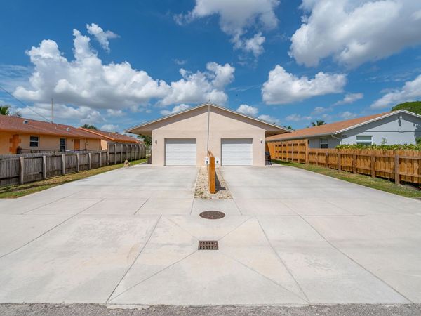 3411 NE 5 Avenue NE, Unit 1-2, Pompano Beach, FL 33064