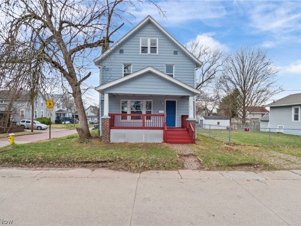 594 Columbia Avenue , Akron, OH 44310