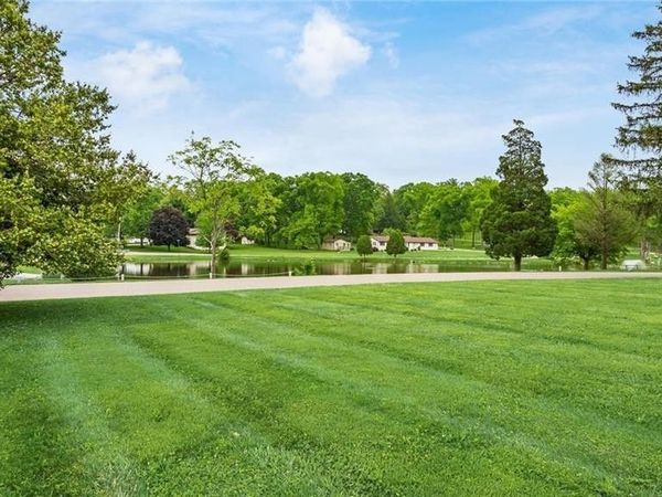 Lakeview Drive , Zanesville, OH 43701