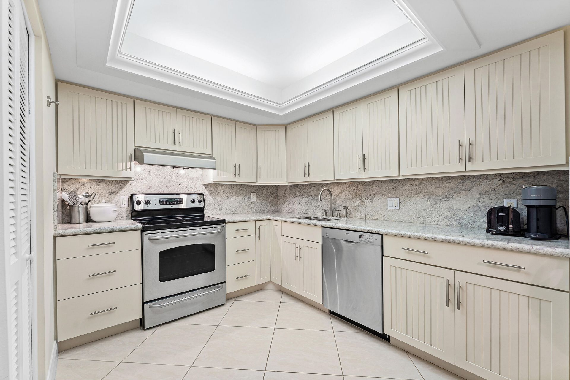 3610 S Ocean Boulevard, Unit 509, South Palm Beach, FL 33480 Photo