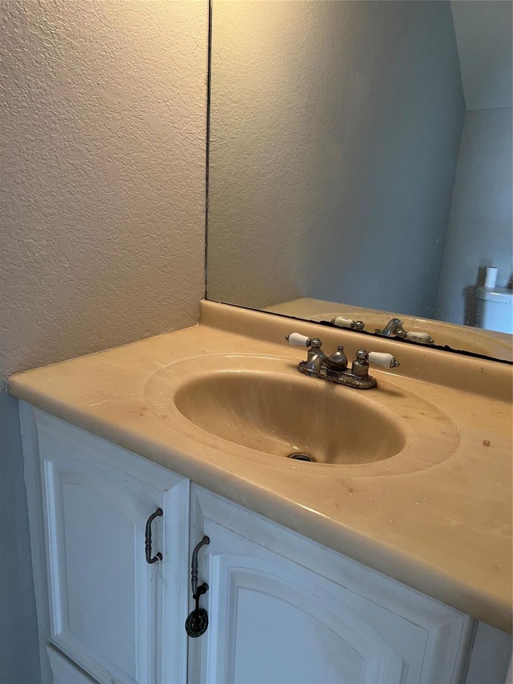8265 NW 192nd Terrace, Hialeah, FL 33015 Photo