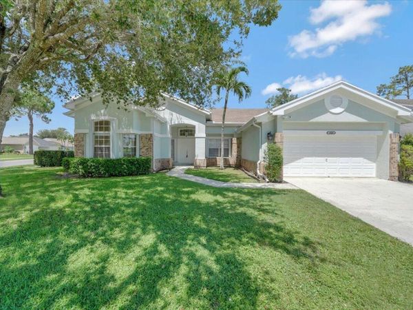 1040 WILD CHERRY Lane, Wellington, FL 33414