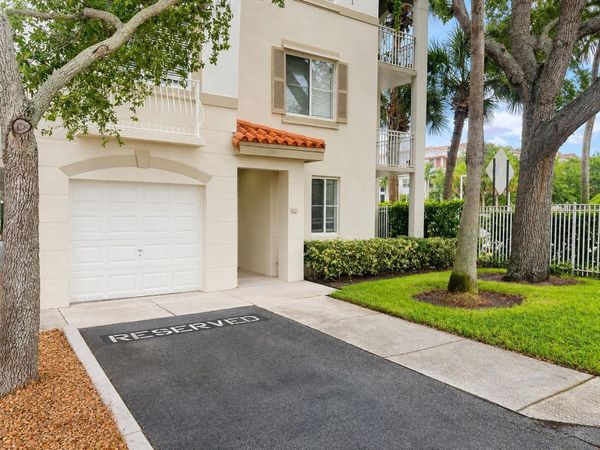 11026 Legacy Drive, Unit 102, Palm Beach Gardens, FL 33410
