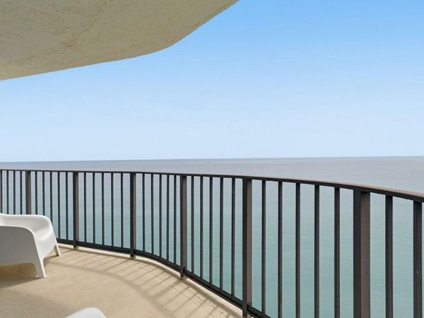 5420 N Ocean Drive, West Palm Beach, FL 33404