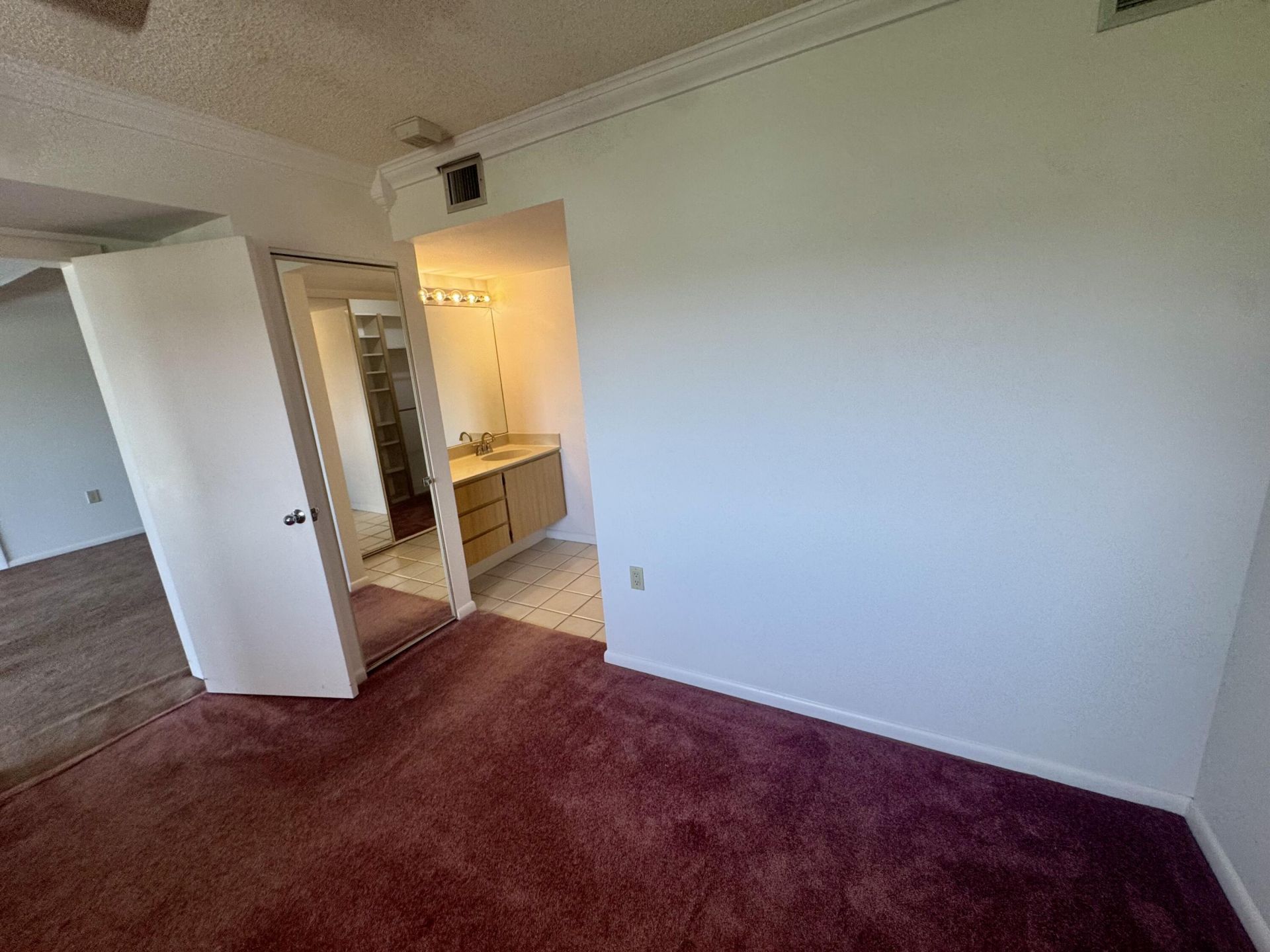 601 Seafarer Circle, Unit 405, Jupiter, FL 33477 Photo