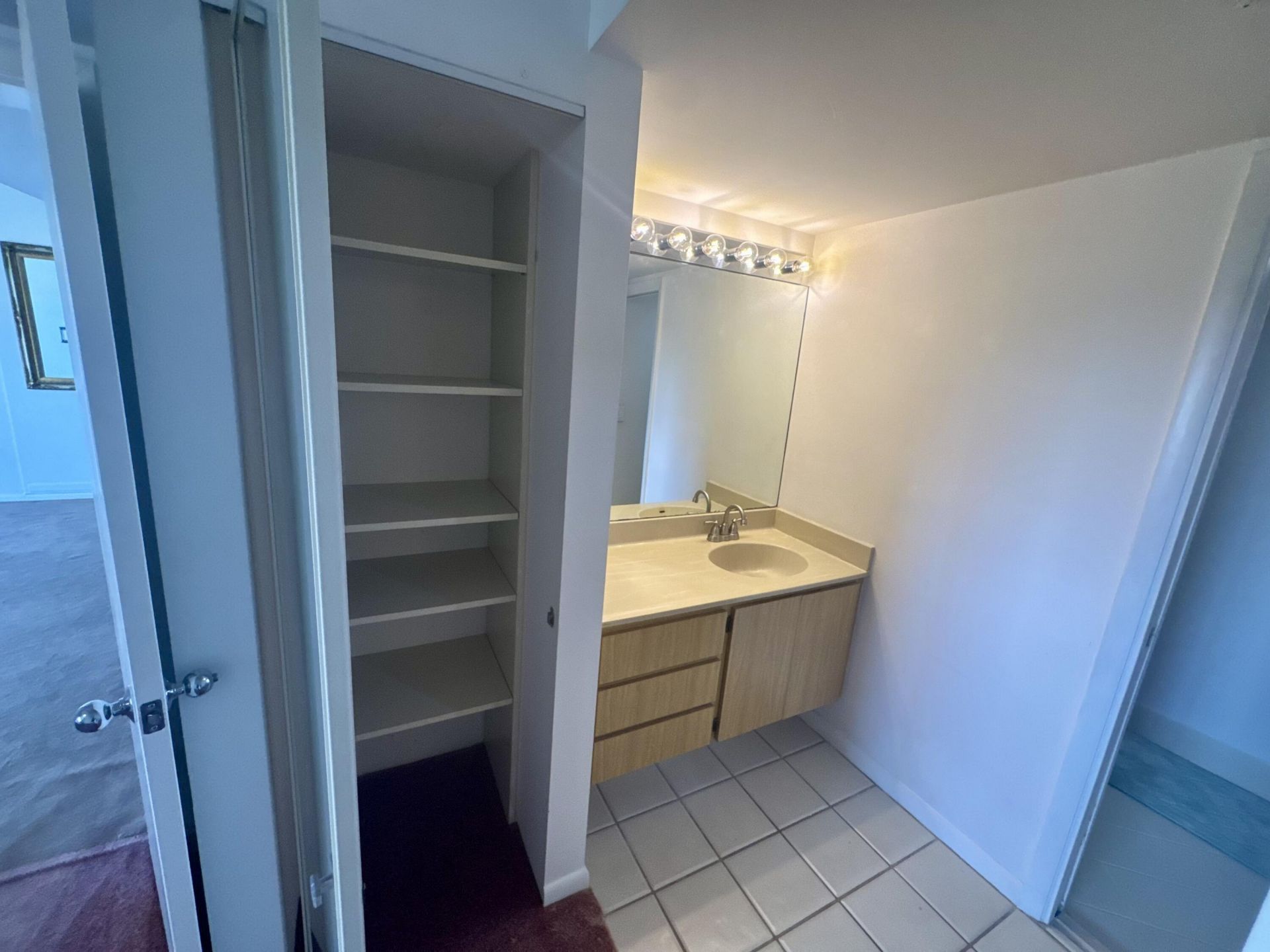 601 Seafarer Circle, Unit 405, Jupiter, FL 33477 Photo