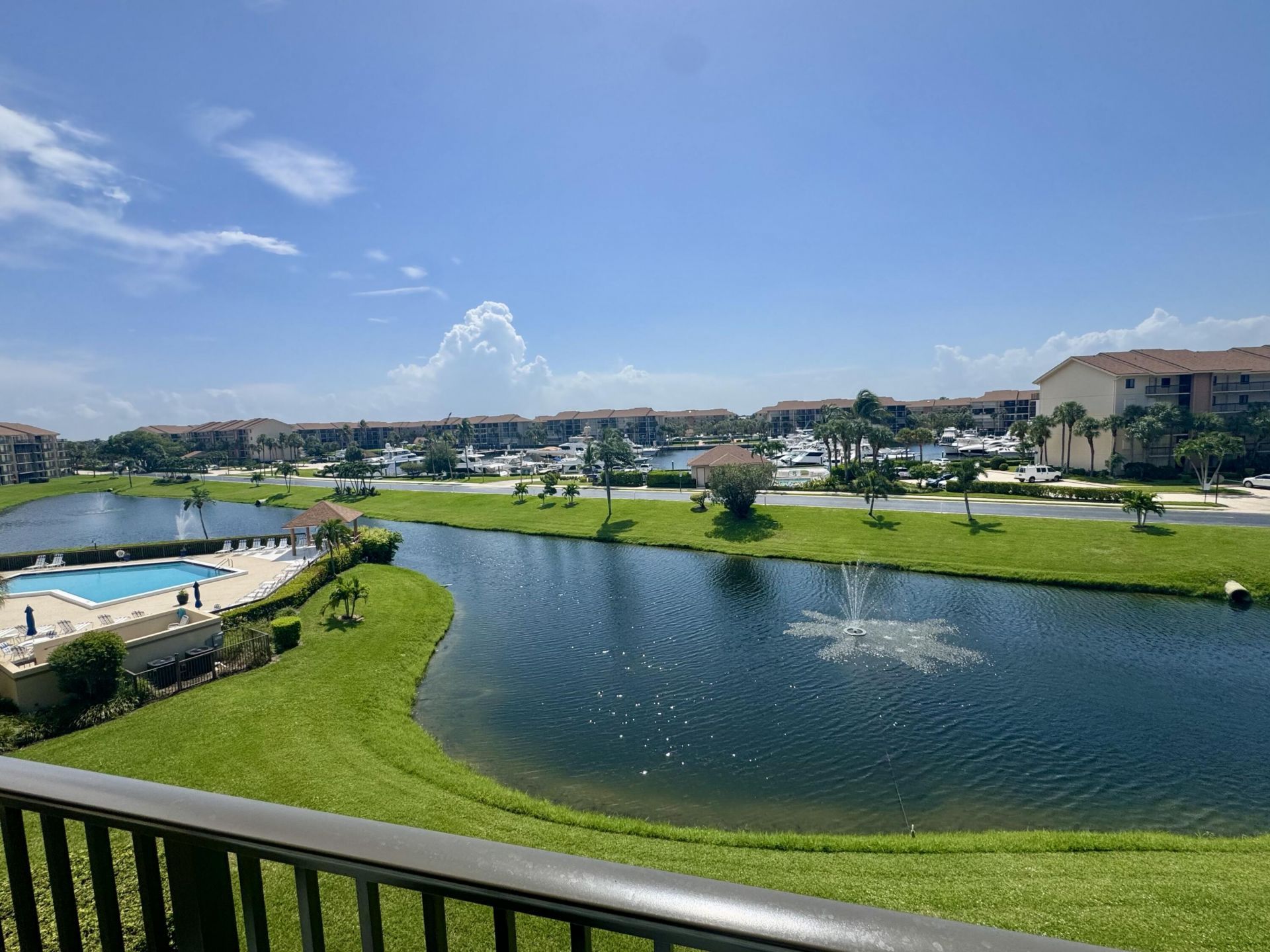 601 Seafarer Circle, Unit 405, Jupiter, FL 33477 Photo