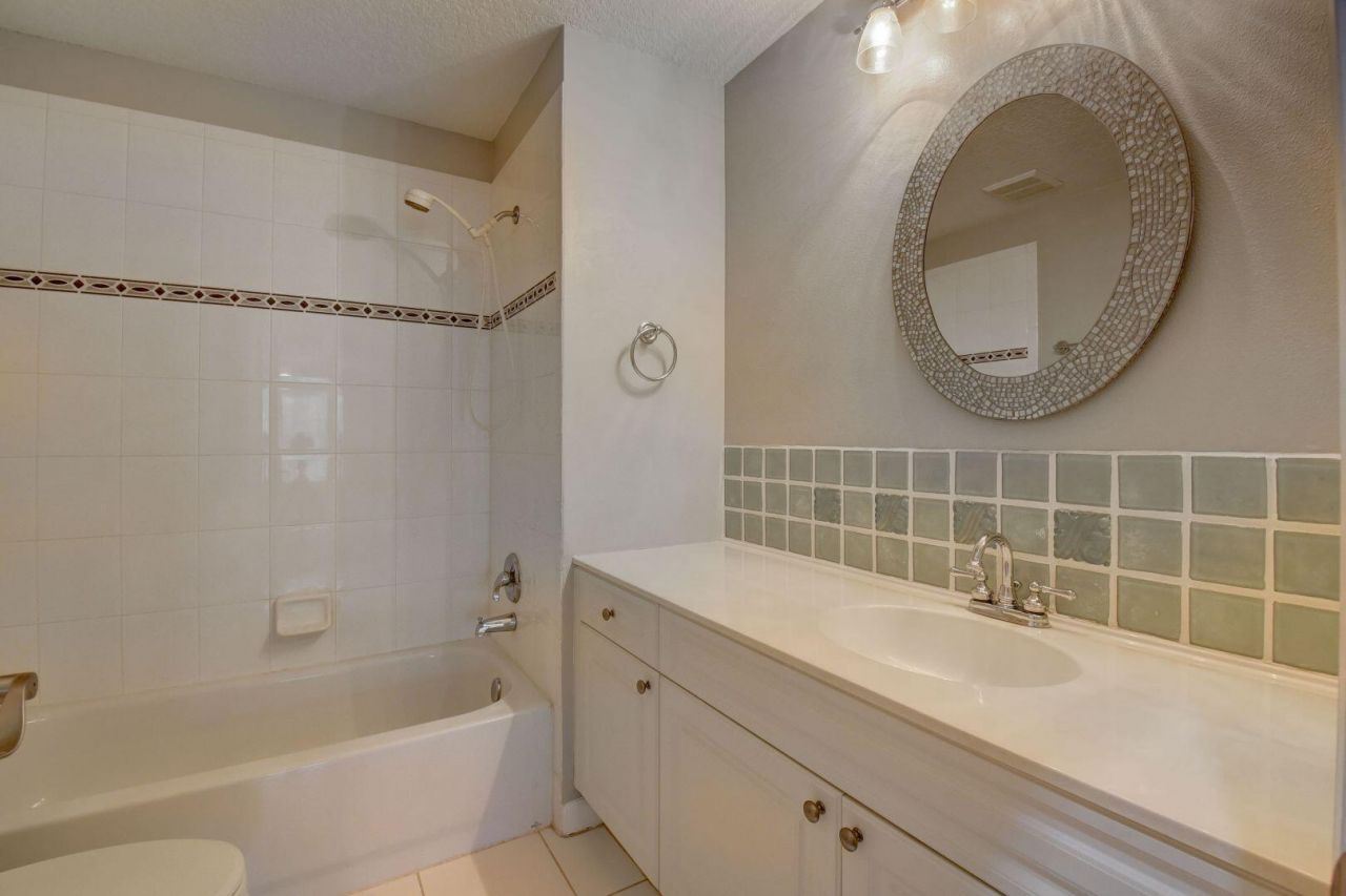 9113 Tremezzo Lane, Boynton Beach, FL 33472 Photo