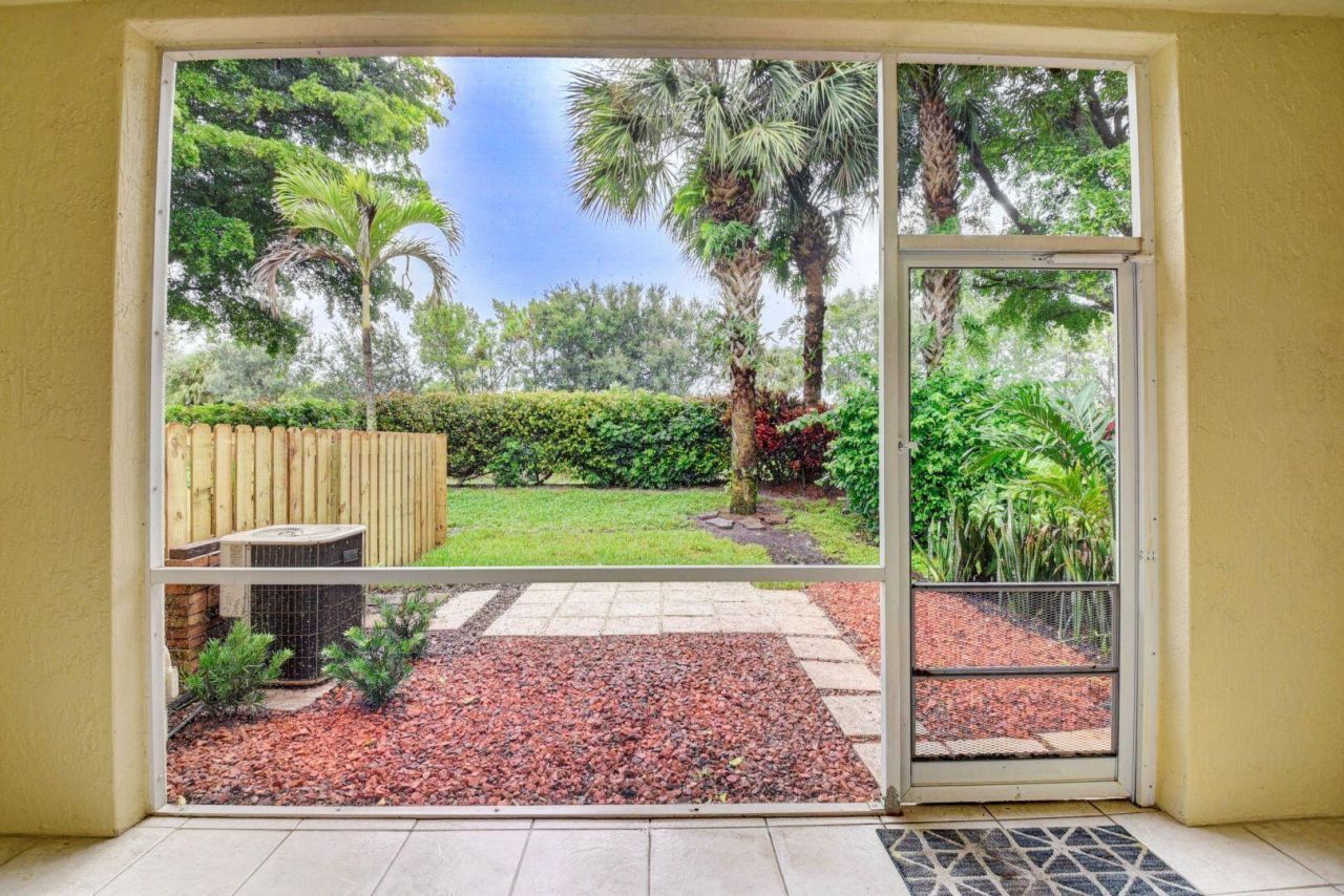 9113 Tremezzo Lane, Boynton Beach, FL 33472 Photo