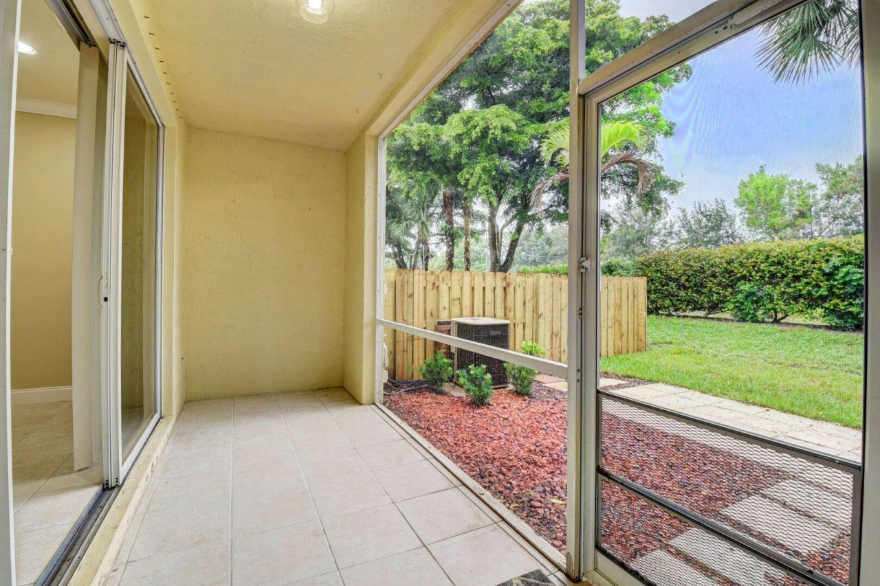 9113 Tremezzo Lane, Boynton Beach, FL 33472 Photo