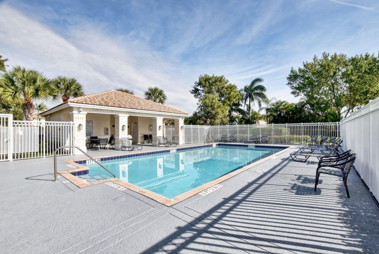 9113 Tremezzo Lane, Boynton Beach, FL 33472 Photo