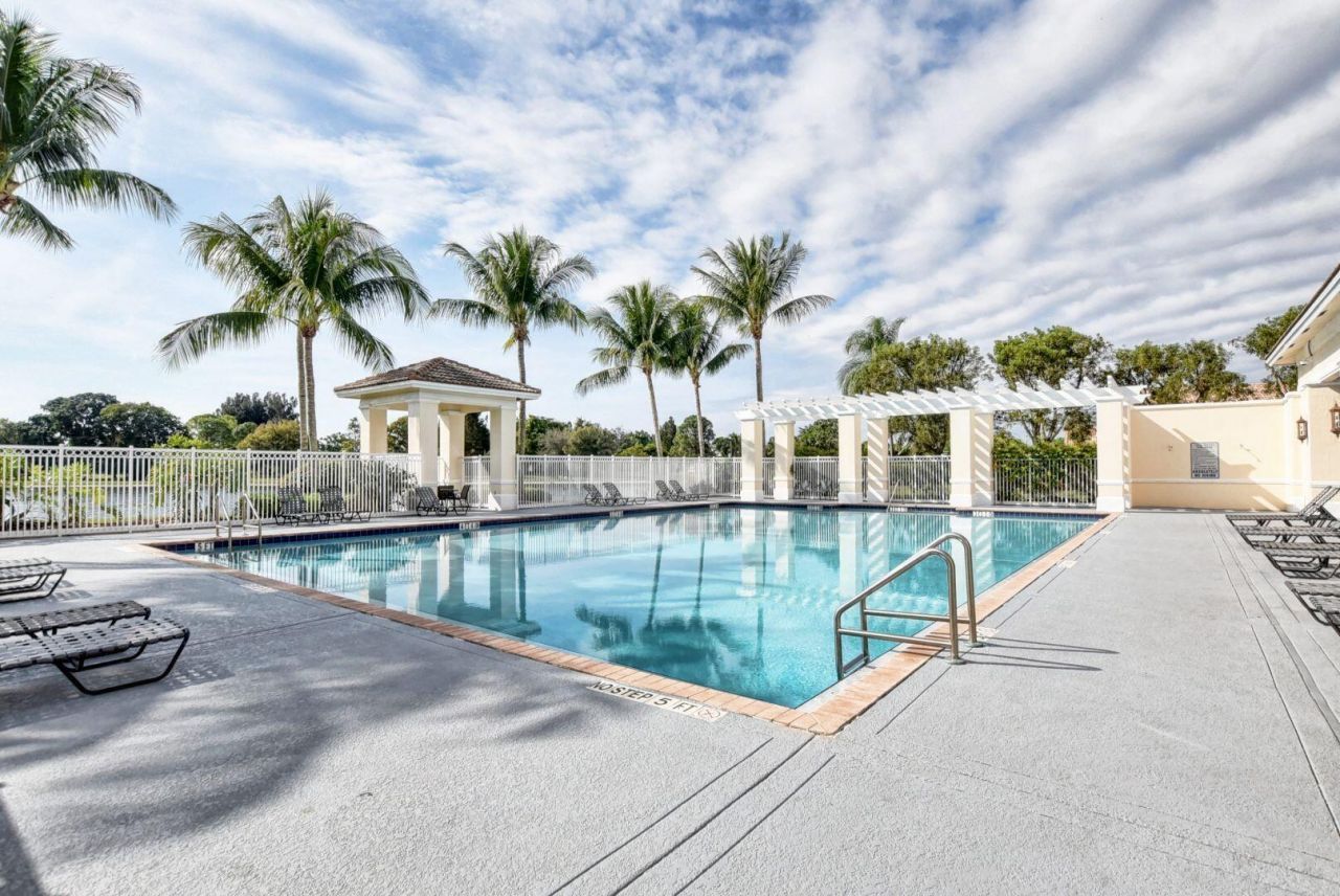 9113 Tremezzo Lane, Boynton Beach, FL 33472 Photo
