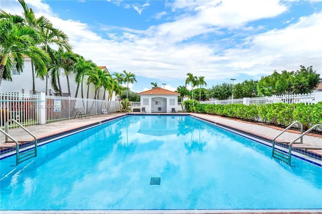 5610 NW 107th Avenue, Unit 1314, Doral, FL 33178 Photo