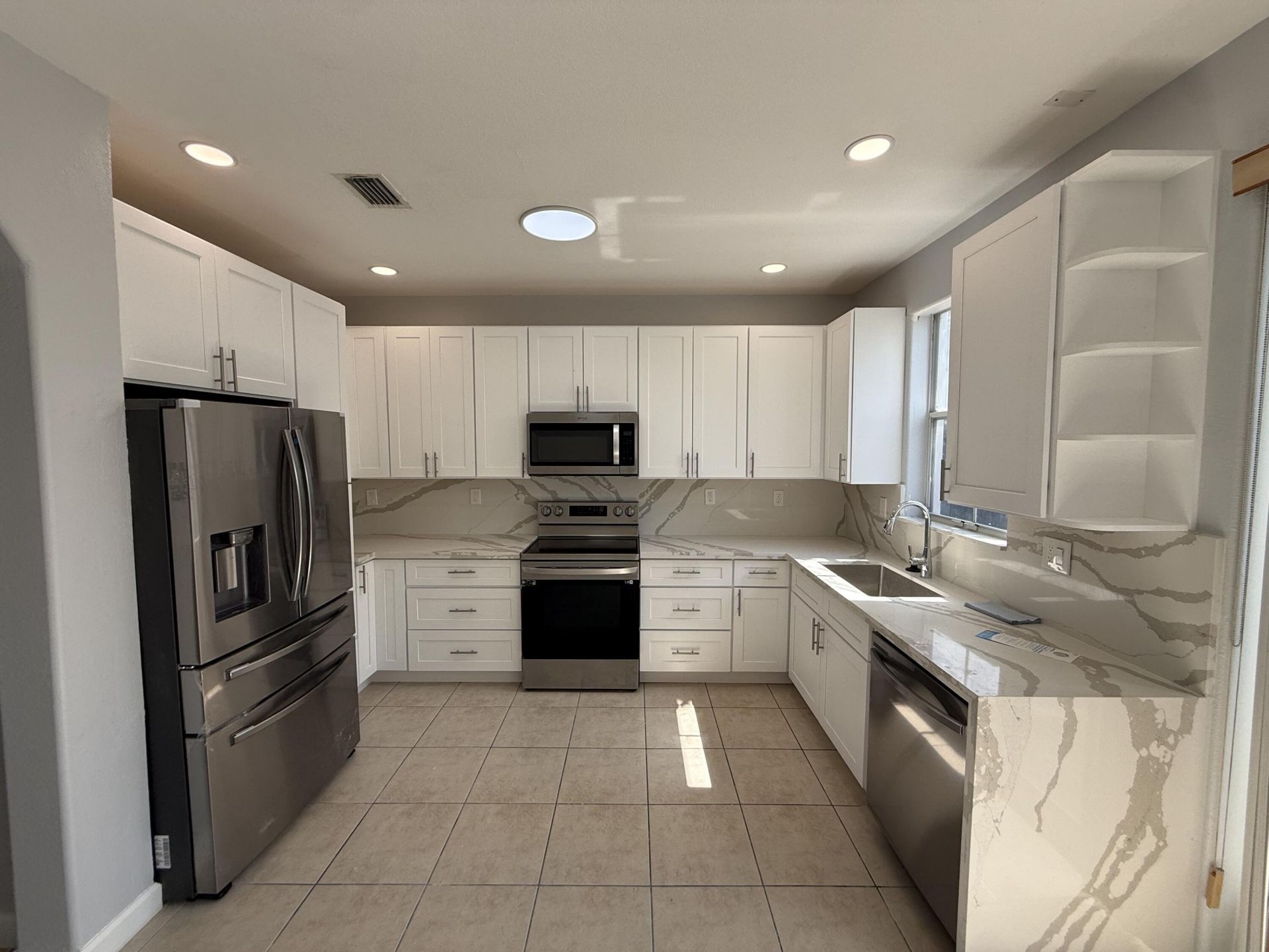 5610 NW 107th Avenue, Unit 1314, Doral, FL 33178 Photo