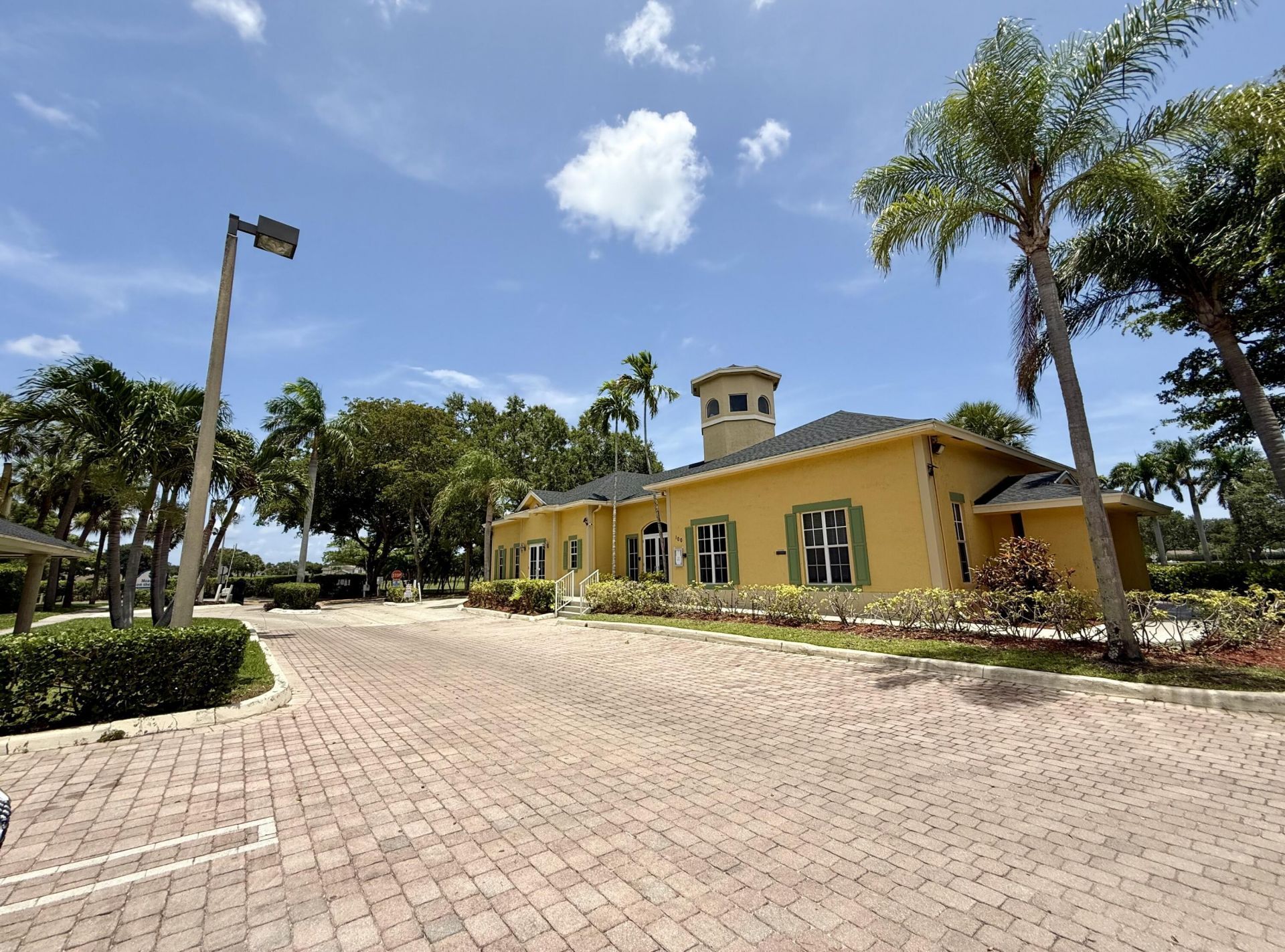 1625 Meadows Circle W, Boynton Beach, FL 33436 Photo