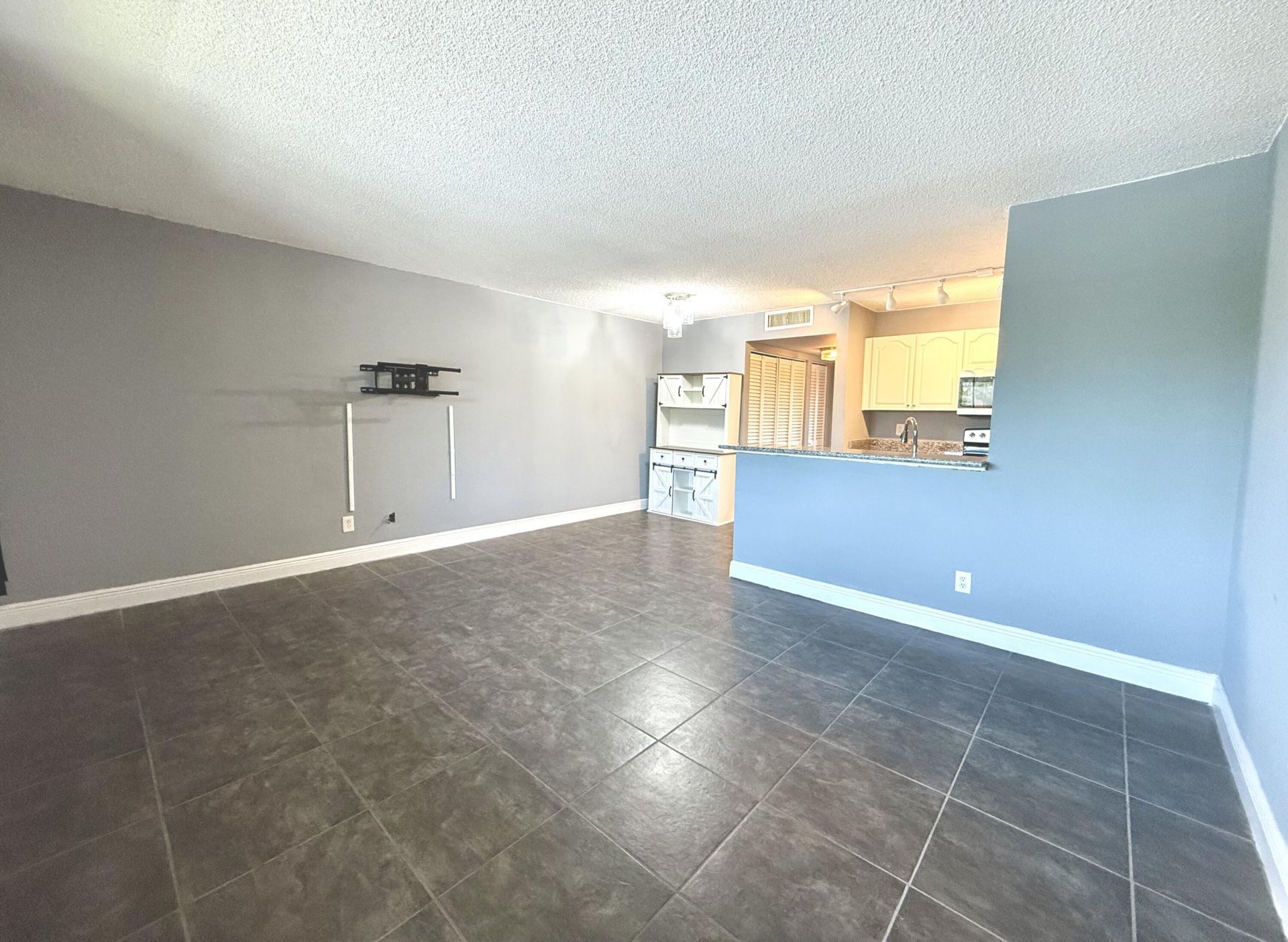 1625 Meadows Circle W, Boynton Beach, FL 33436 Photo