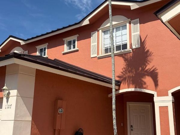 1107 NW 100th Avenue, Pembroke Pines, FL 33024