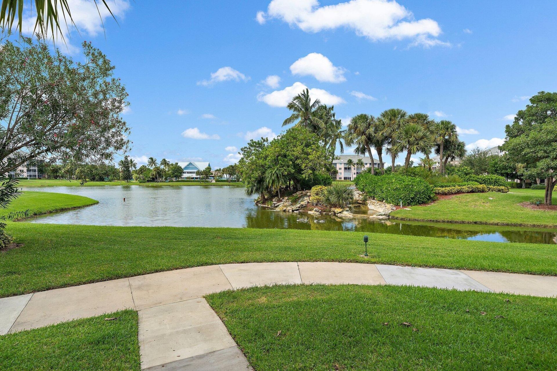 353 S Us Highway 1, Unit D101, Jupiter, FL 33477 Photo