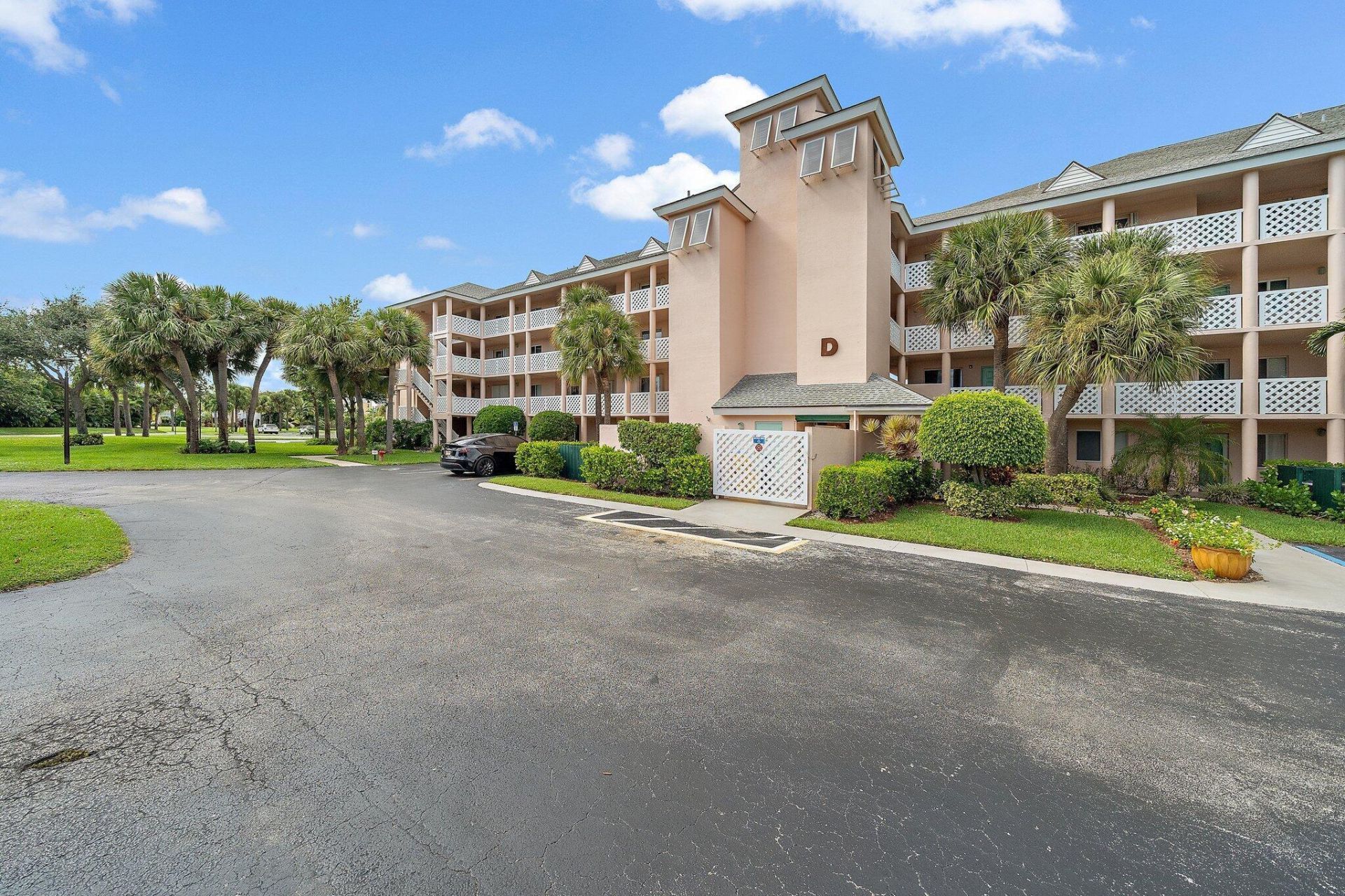 353 S Us Highway 1, Unit D101, Jupiter, FL 33477 Photo
